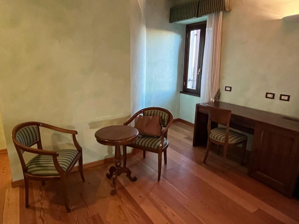 039 Maggioni B&B Montevecchia Esterno foto